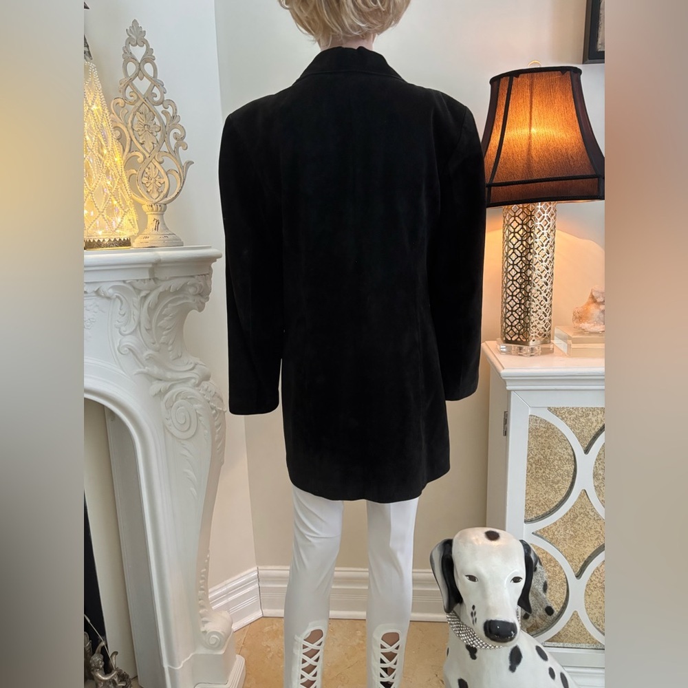 Danier Women's Suede Leather Black Blazer with Triple Buckle Detail - Picture 6 of 13